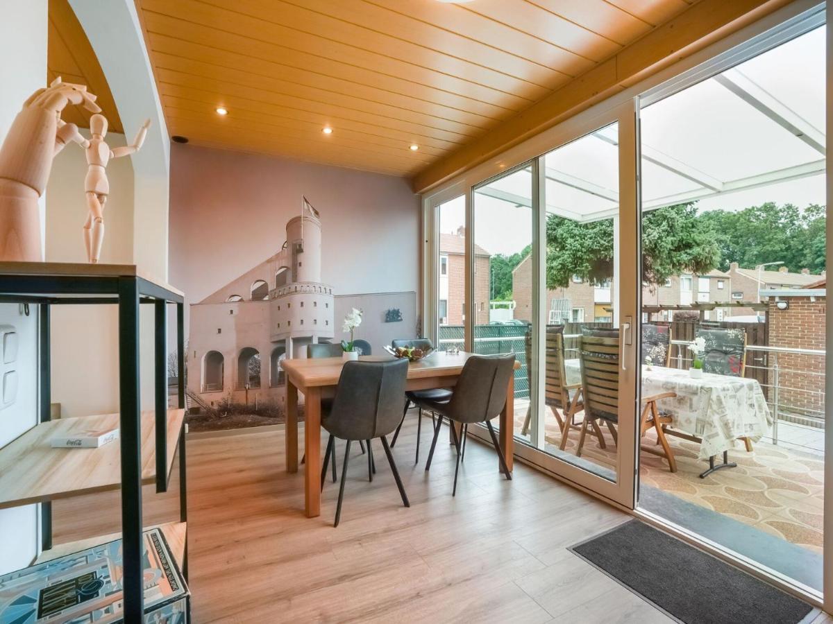 Вилла Terraced House In Kerkrade With A Garden Экстерьер фото